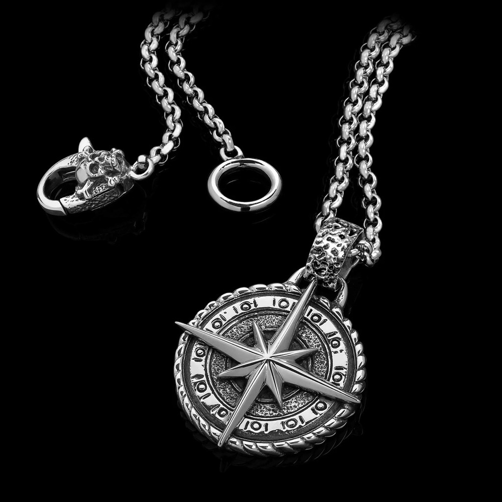 Clocks and Colours North Star pendent necklace NEW